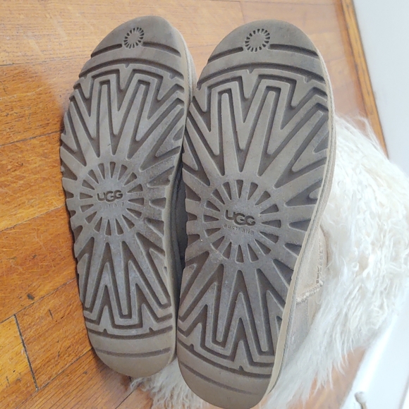 UGG Sheepskin Mongolian Tall Boots Size 8 Sand/Tan - Picture 4 of 11